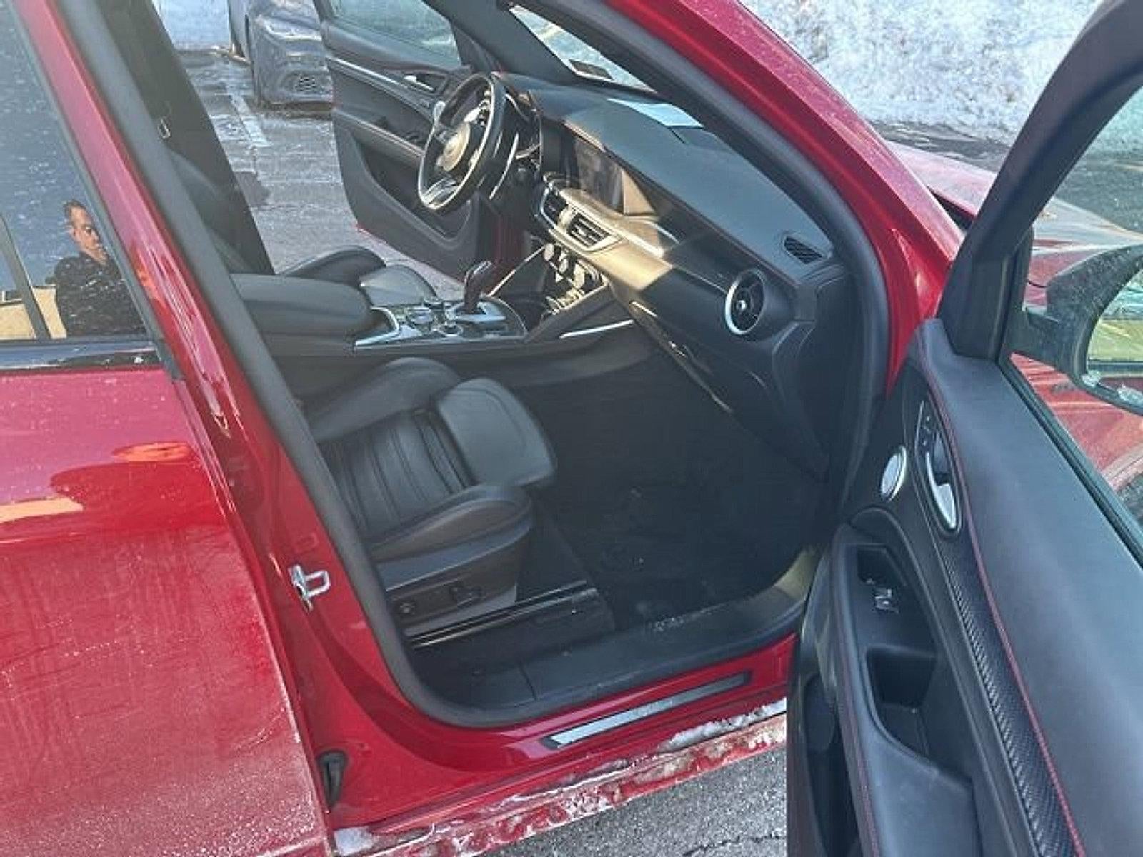 2023 Alfa Romeo Stelvio Estrema AWD