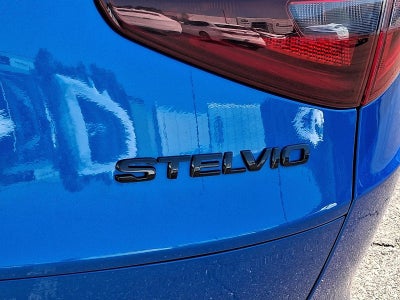 2023 Alfa Romeo Stelvio Estrema AWD