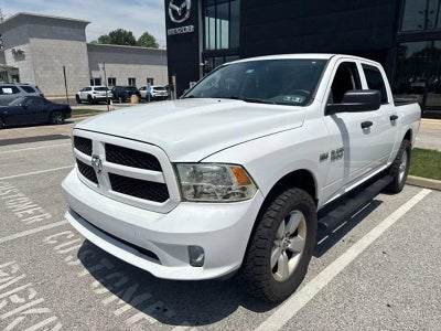 2015 RAM 1500 4WD Crew Cab 5.7 Ft Box Express