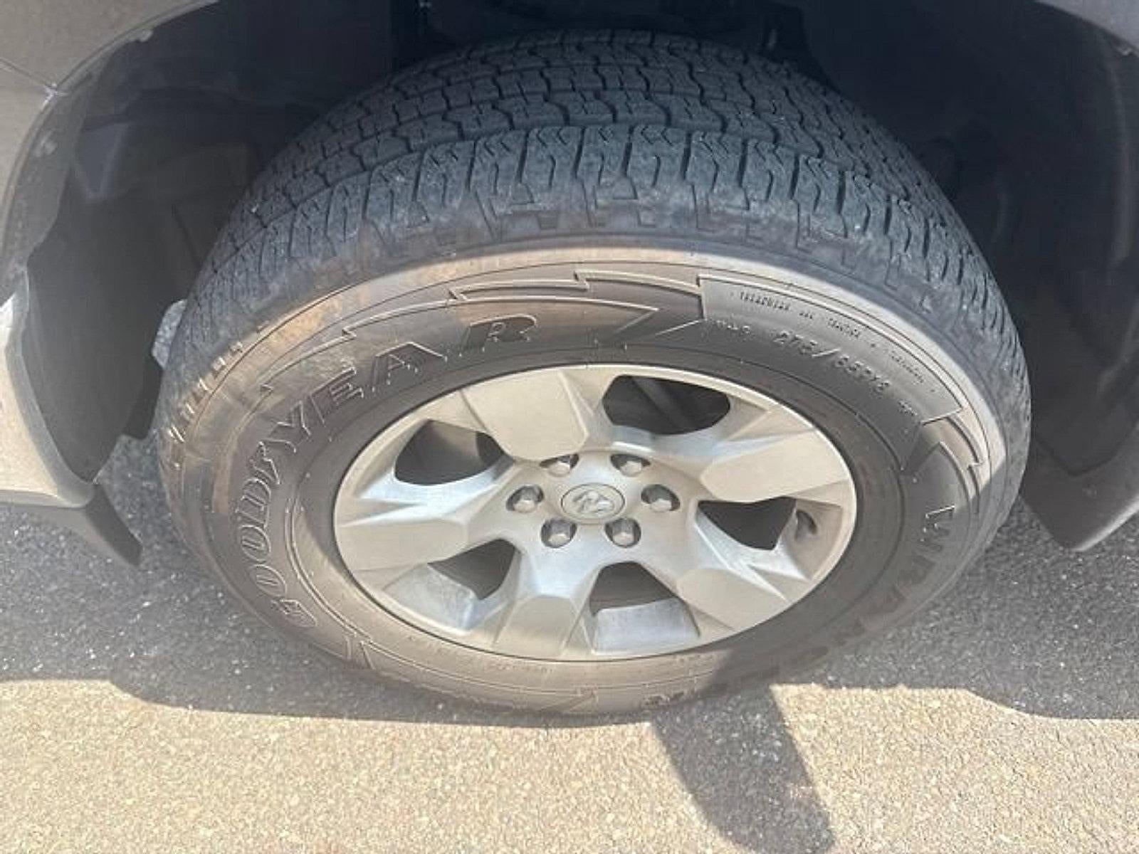2020 RAM 1500 Big Horn 4x4 Crew Cab 5'7" Box