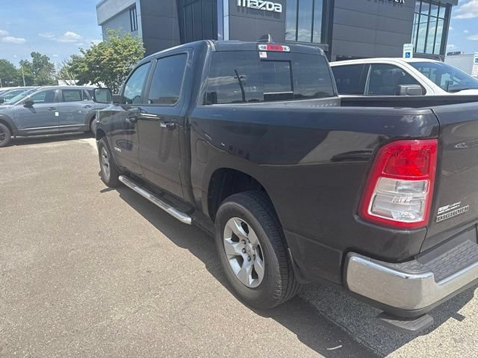 2020 RAM 1500 Big Horn 4x4 Crew Cab 5'7" Box