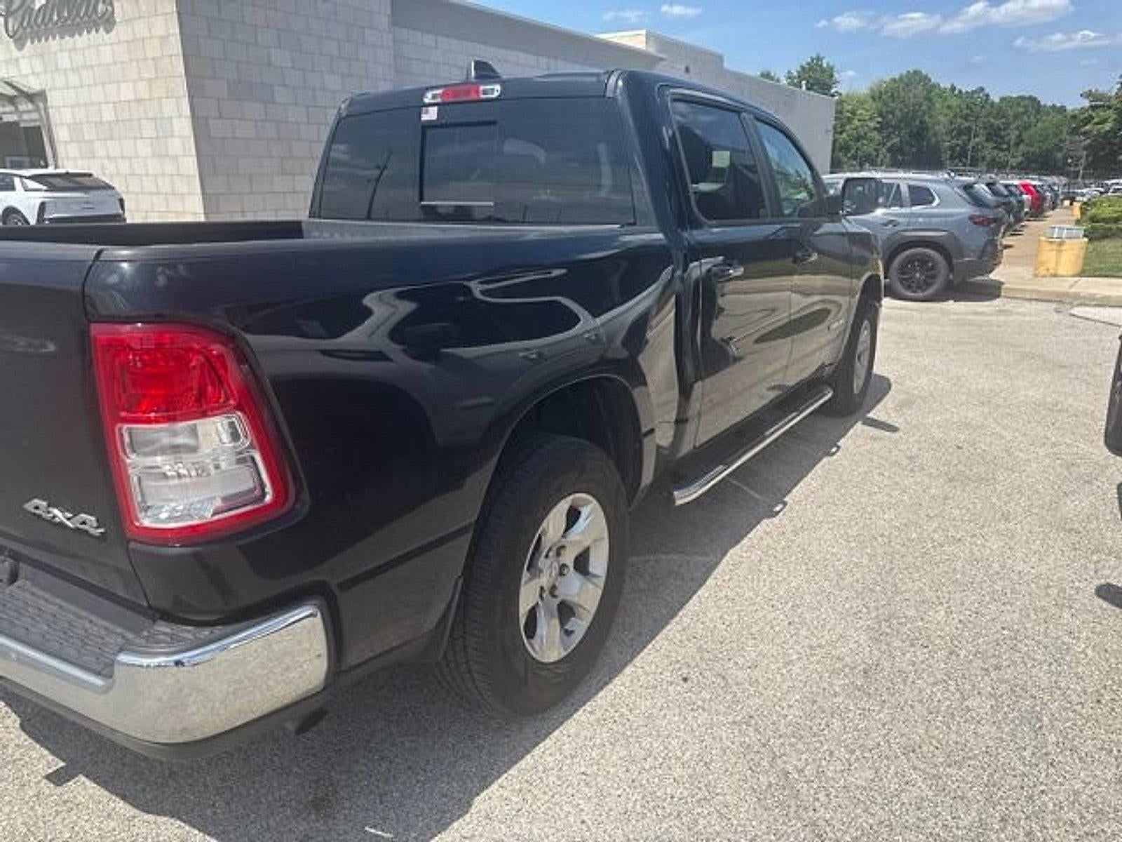 2020 RAM 1500 Big Horn 4x4 Crew Cab 5'7" Box