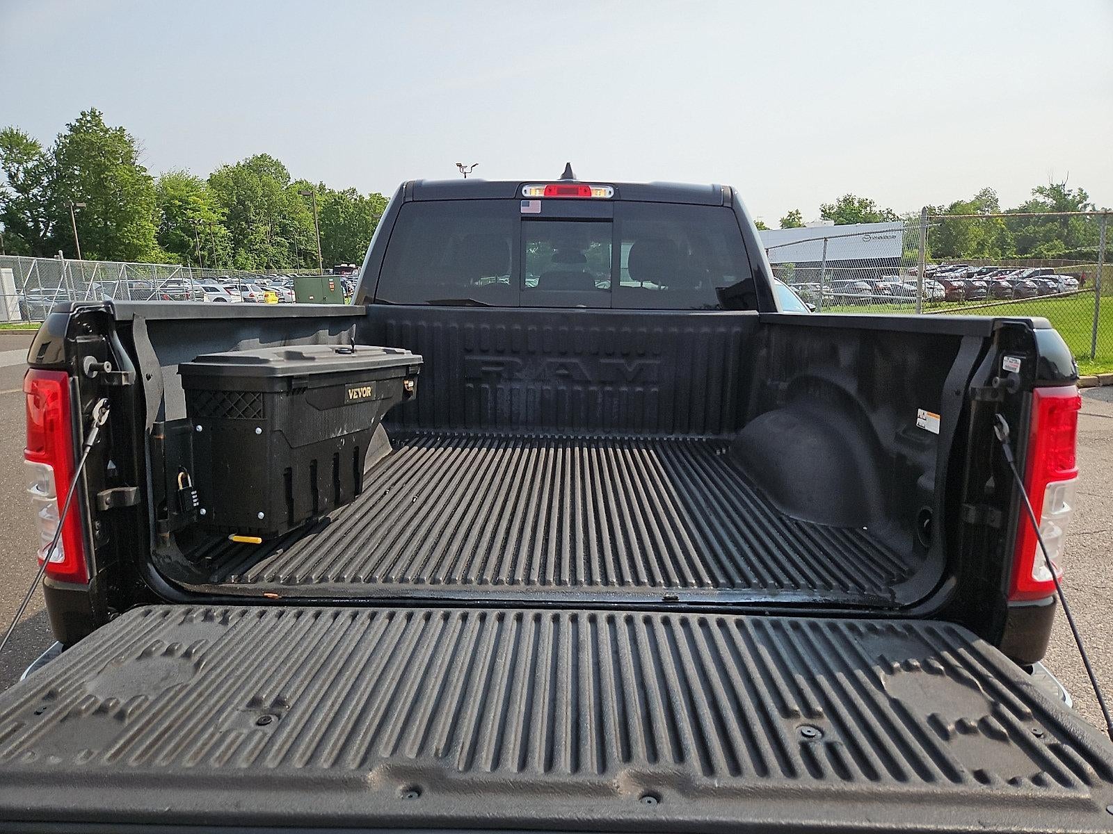 2020 RAM 1500 Big Horn 4x4 Crew Cab 5'7" Box
