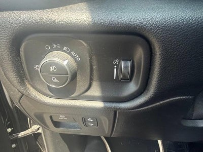 2020 RAM 1500 Big Horn 4x4 Crew Cab 5'7" Box