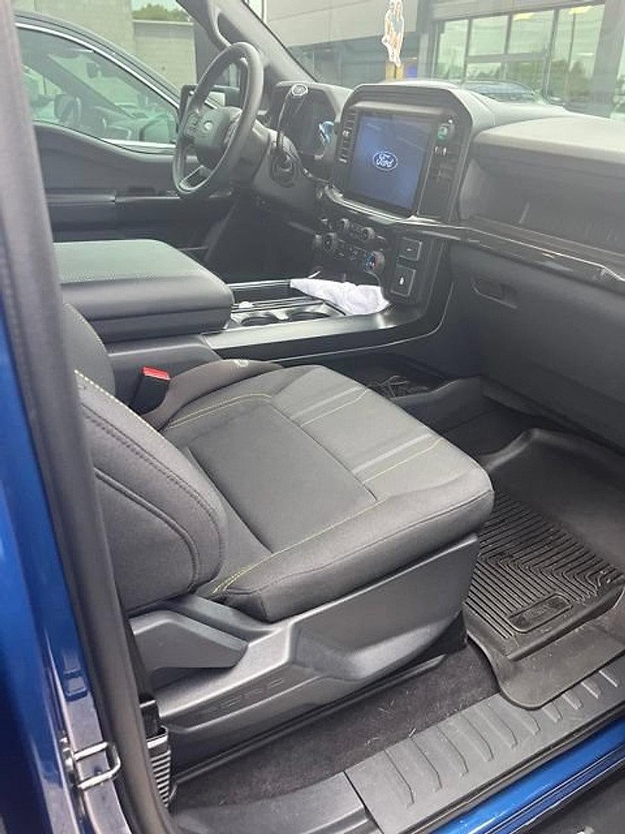 2025 Ford F-150 STX 4WD SuperCrew 5.5' Box