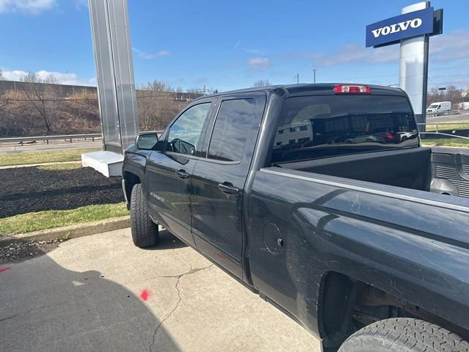 2018 Chevrolet Silverado 1500 Double Cab Standard Box 4-Wheel Drive LT