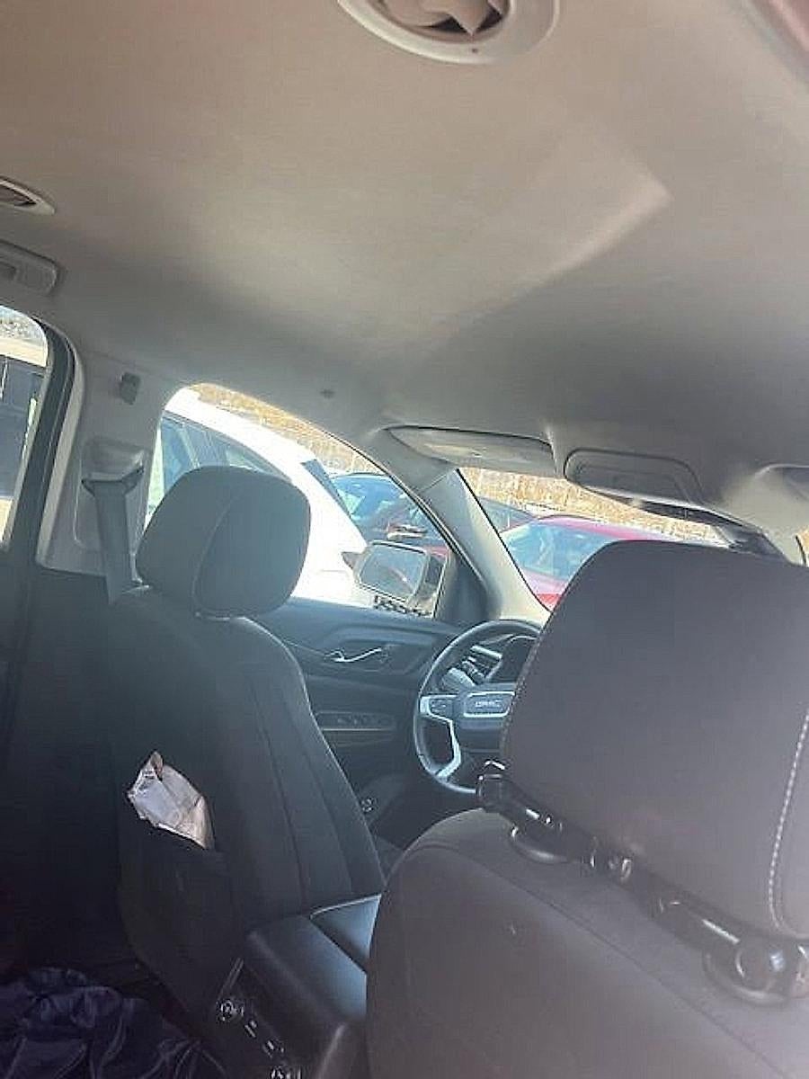 2023 GMC Acadia AWD SLE