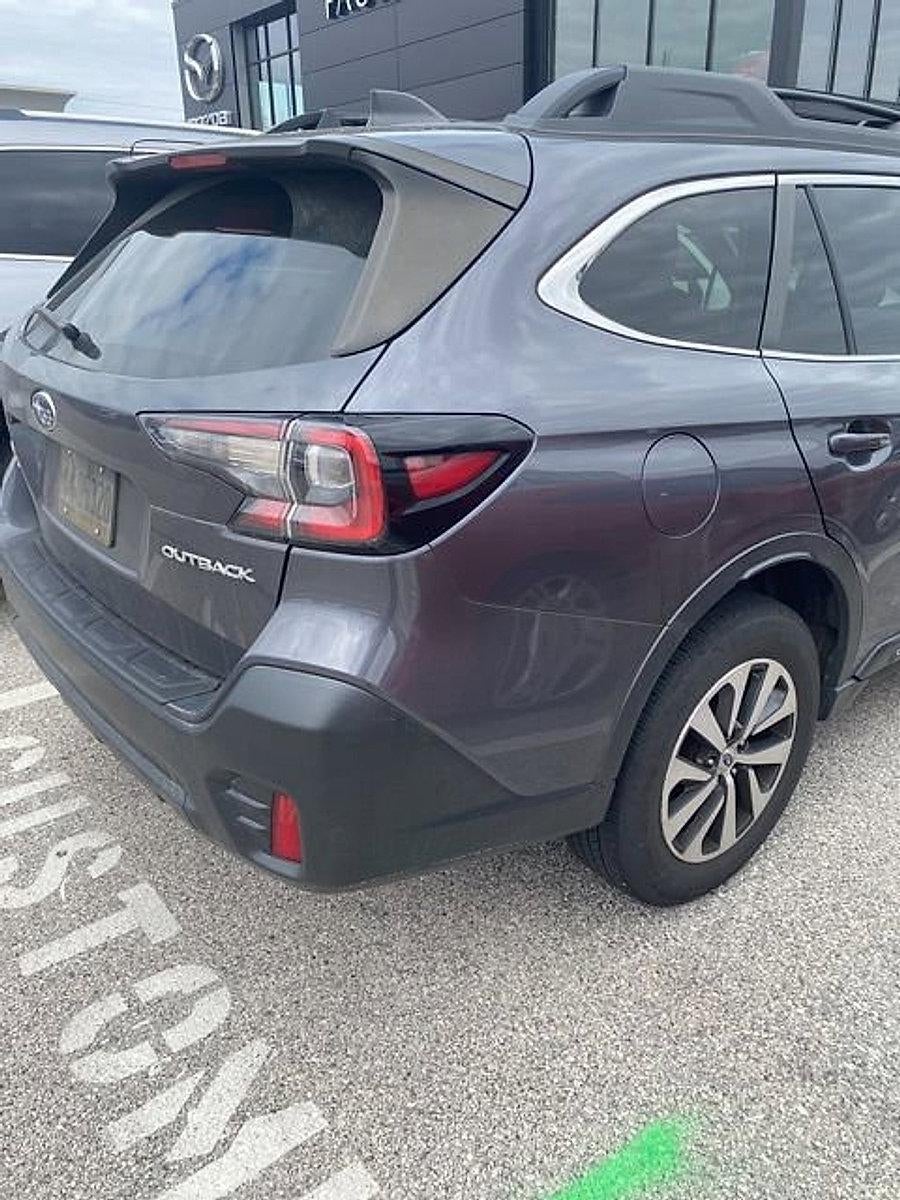 2022 Subaru Outback Premium CVT