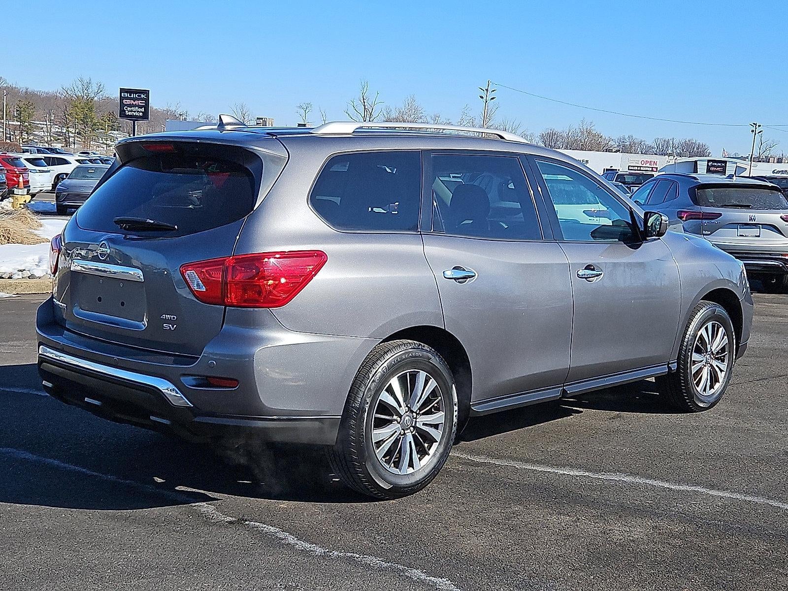 2019 Nissan Pathfinder 4x4 SV