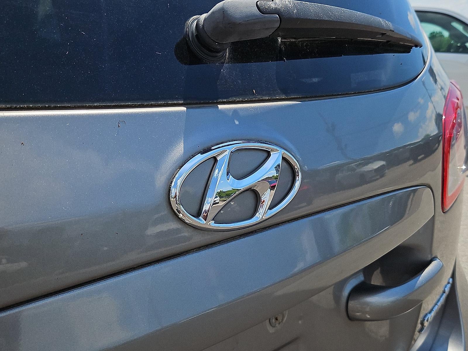 2011 Hyundai SANTA FE FWD 4dr I4 Auto GLS