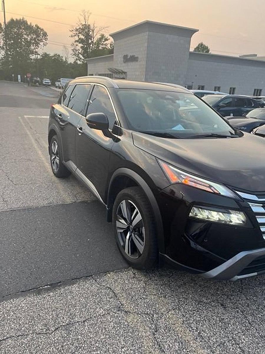 2025 Nissan Rogue AWD SL