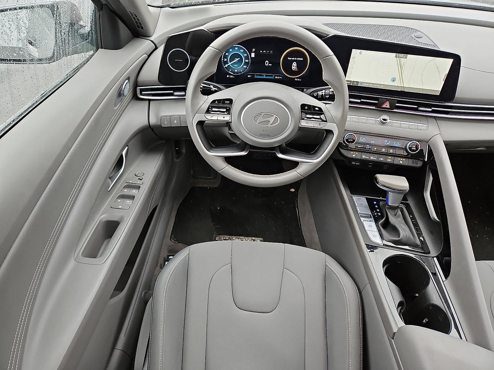 2024 Hyundai ELANTRA SEL IVT