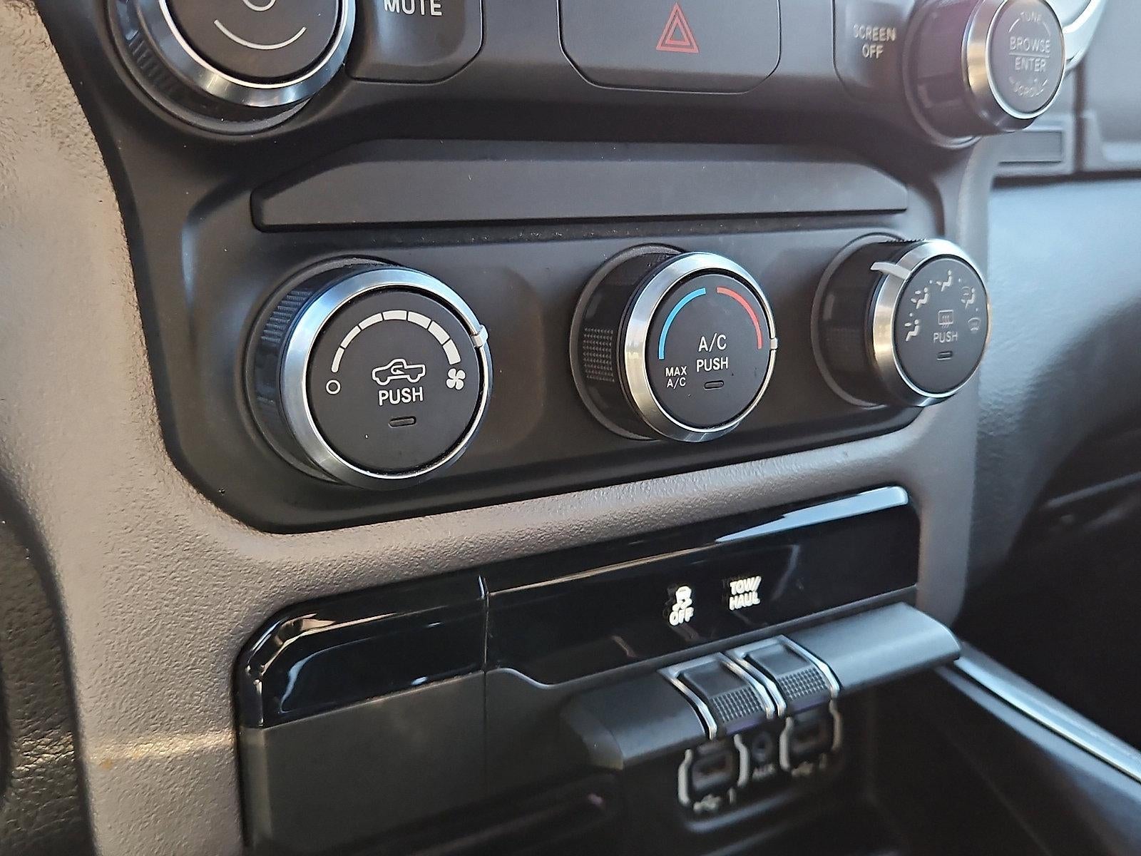 2019 RAM 1500 Big Horn/Lone Star 4x4 Crew Cab 5'7" Box