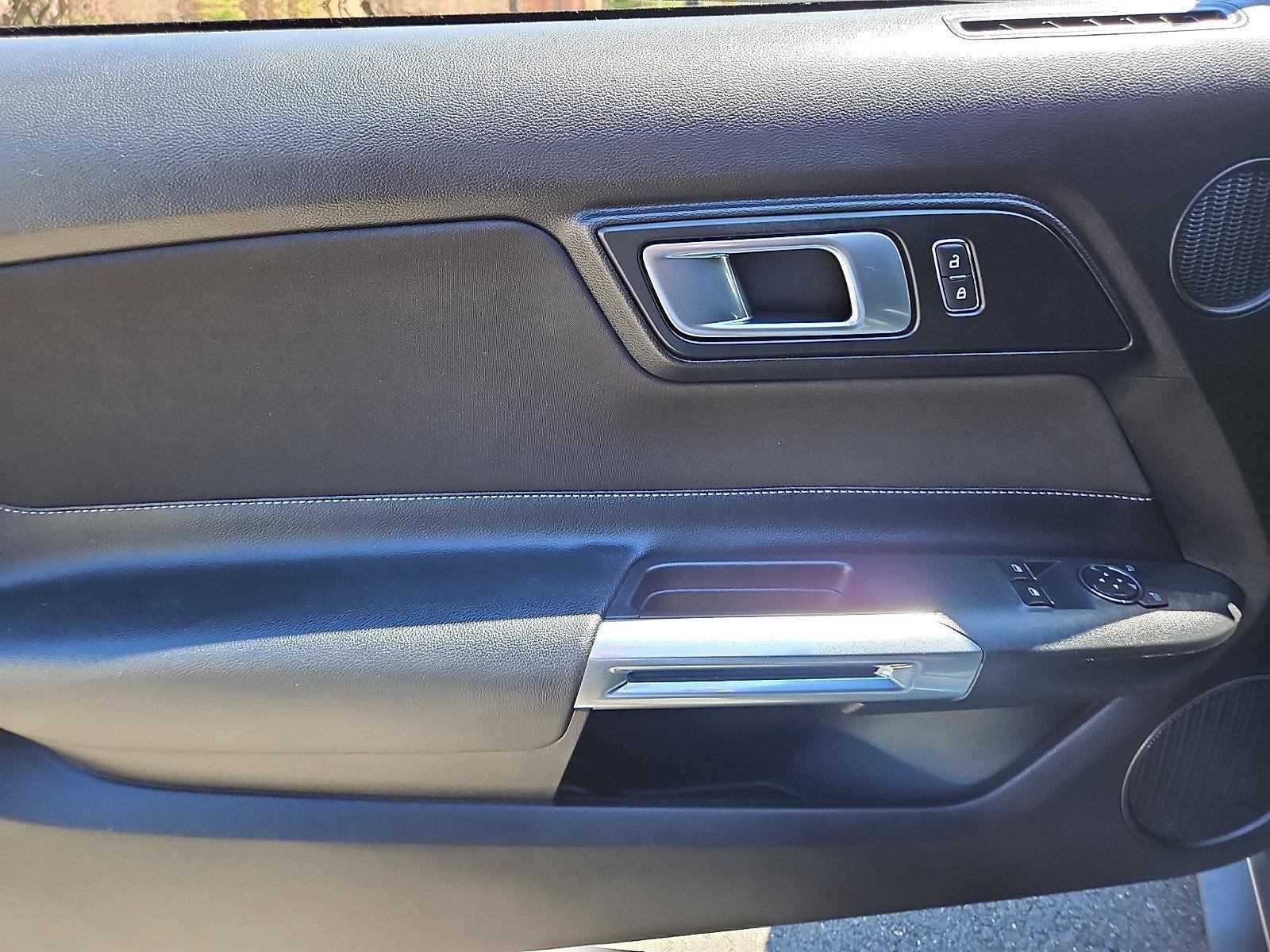 2021 Ford Mustang EcoBoost Fastback