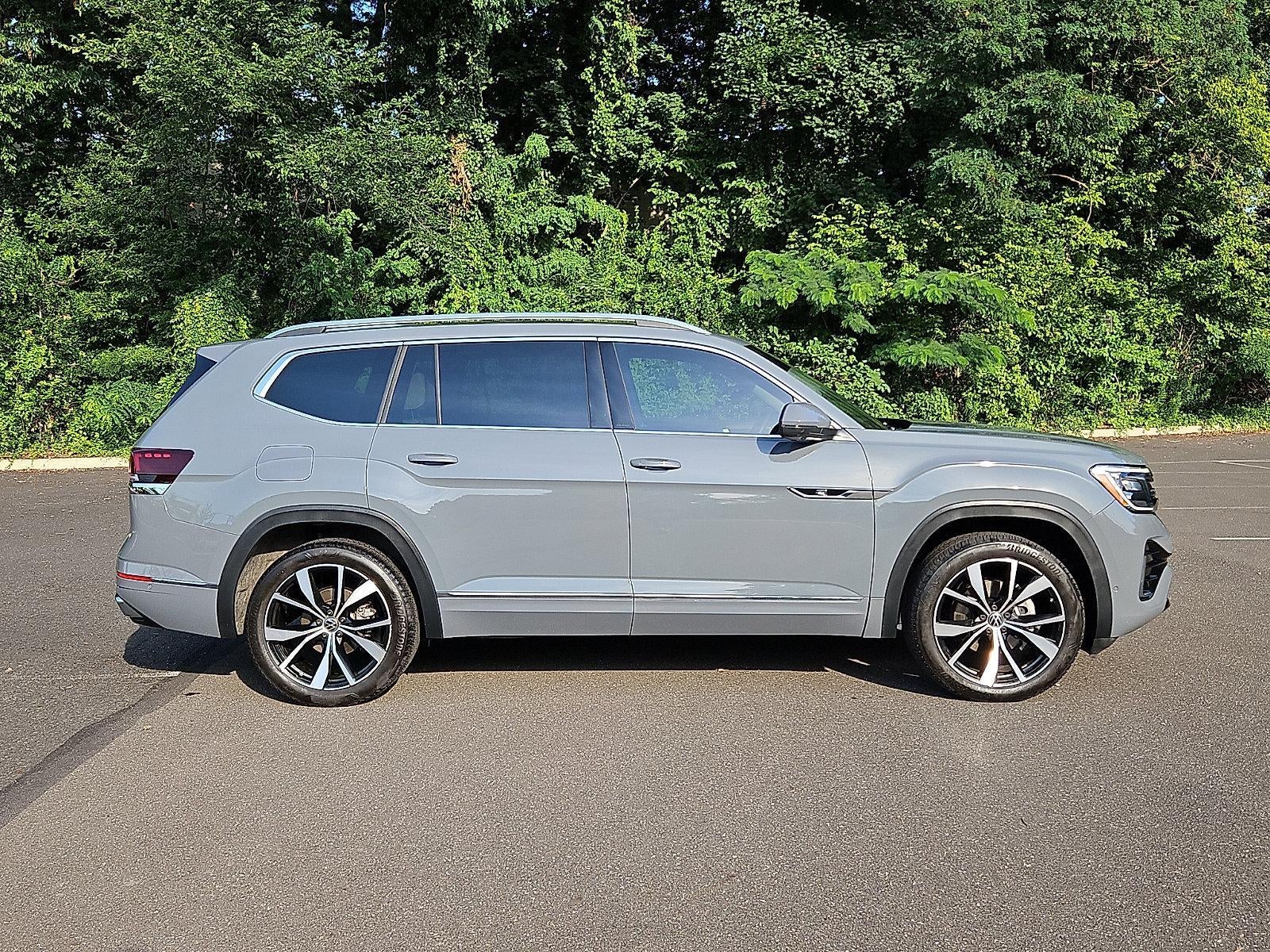 2025 Volkswagen Atlas 2.0T SEL Premium R-Line 4MOTION