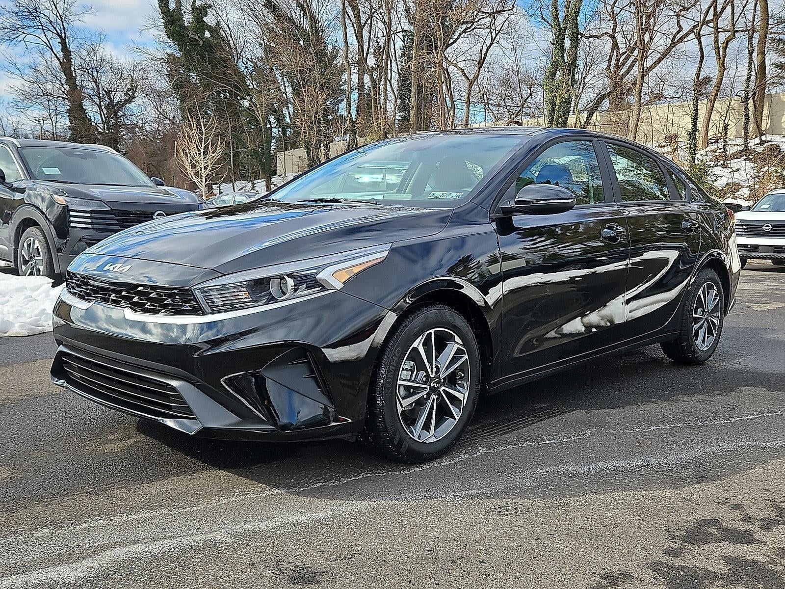 2024 Kia Forte LXS IVT