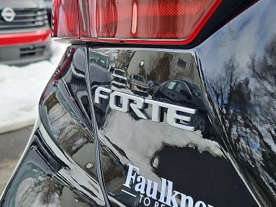 2024 Kia Forte LXS IVT