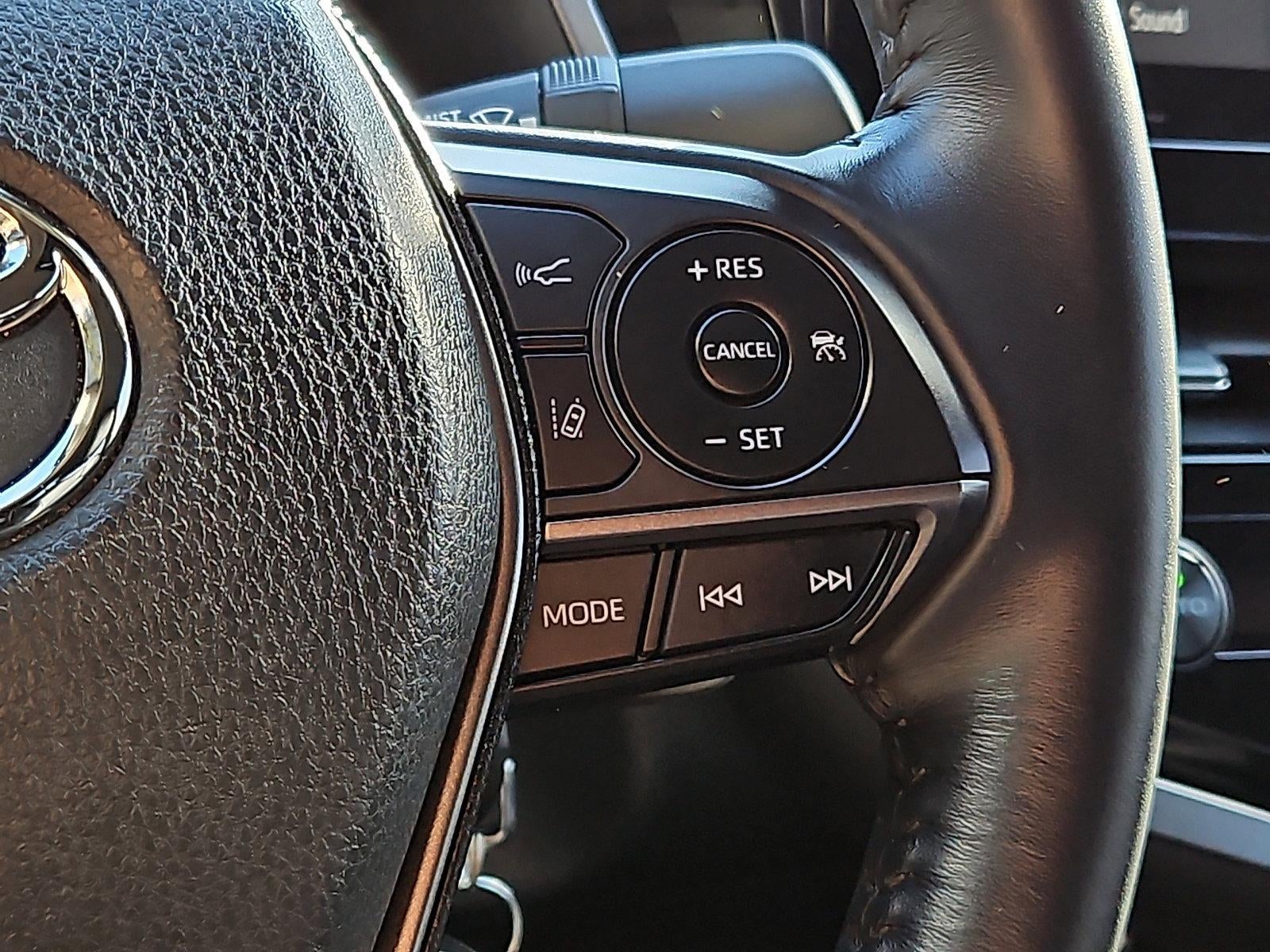 2021 Toyota Camry SE Auto (Natl)