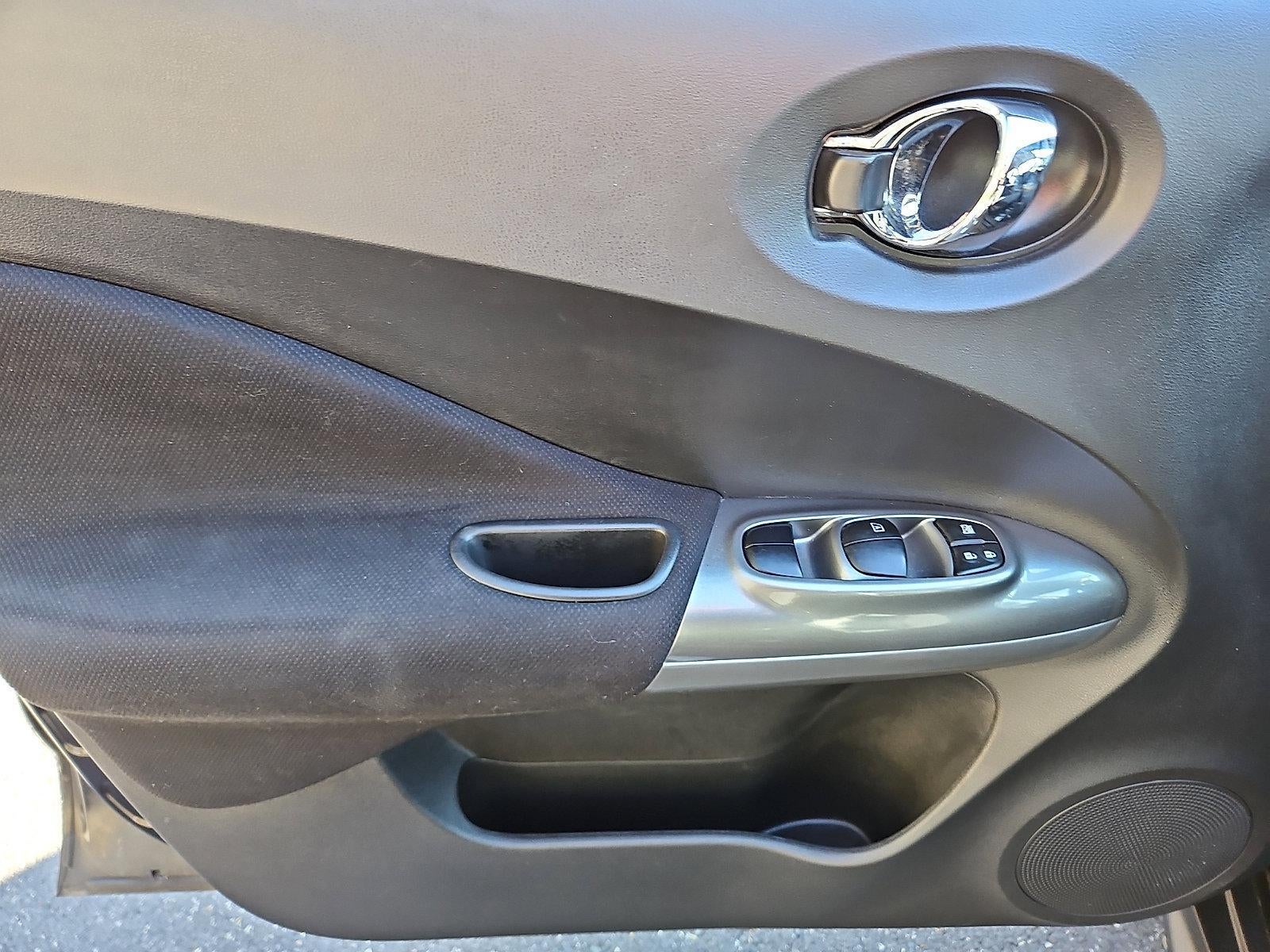 2017 Nissan JUKE AWD S