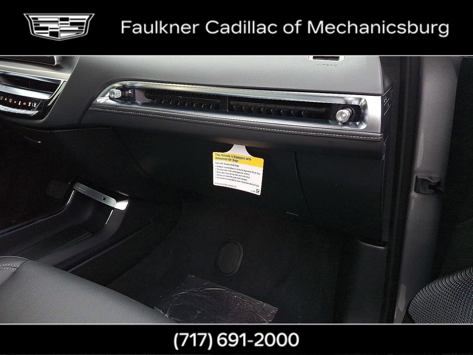 2025 Cadillac LYRIQ Sport 2