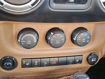 2014 Jeep Wrangler Unlimited 4WD 4dr Sahara