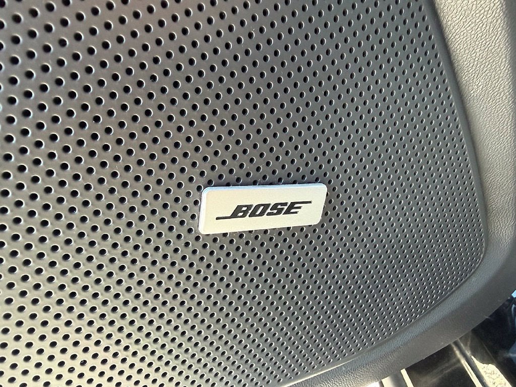 2023 Chevrolet Camaro 2dr Coupe 2LT