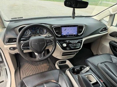 2023 Chrysler Pacifica Touring L FWD