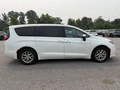 2023 Chrysler Pacifica Touring L FWD