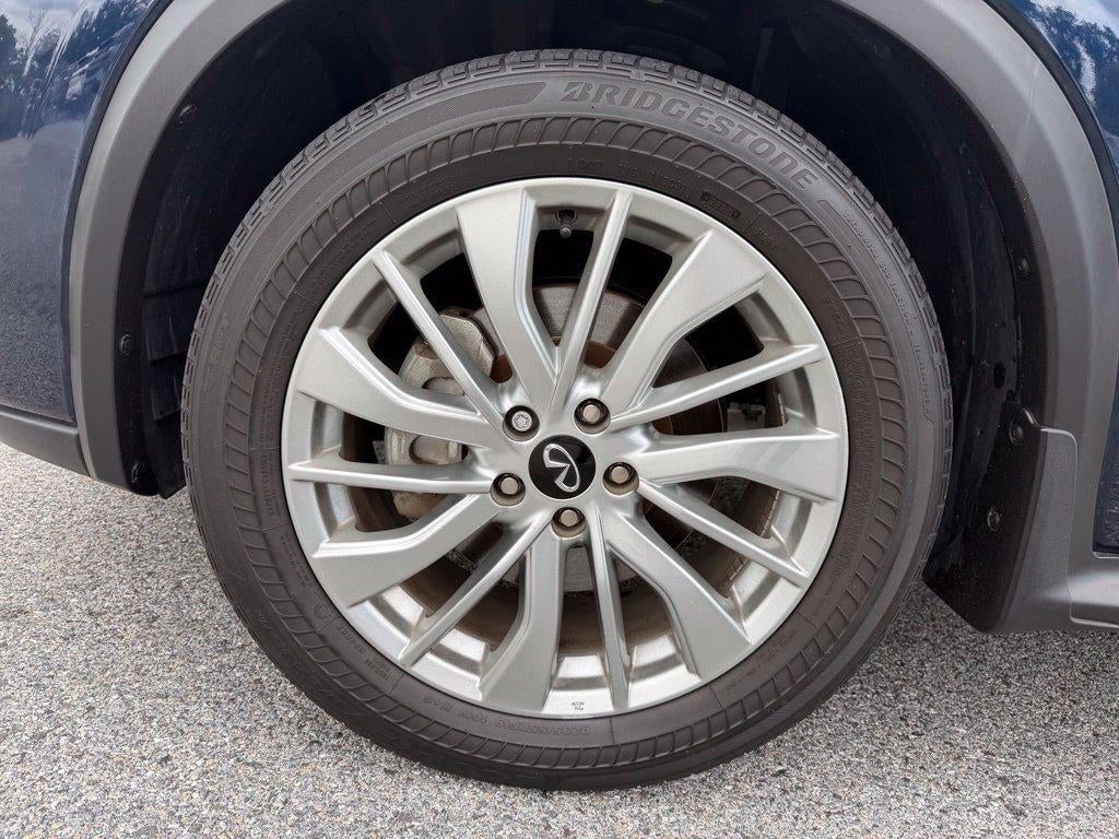 2023 INFINITI QX50 LUXE AWD