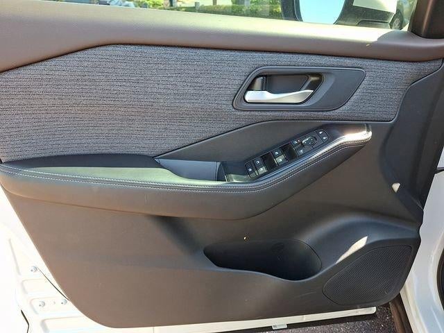 2023 Nissan Rogue AWD SV