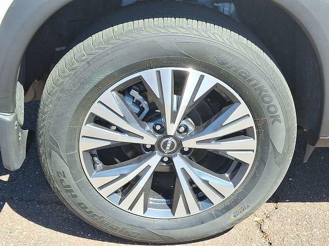 2023 Nissan Rogue AWD SV