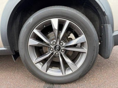 2022 INFINITI QX60 LUXE AWD