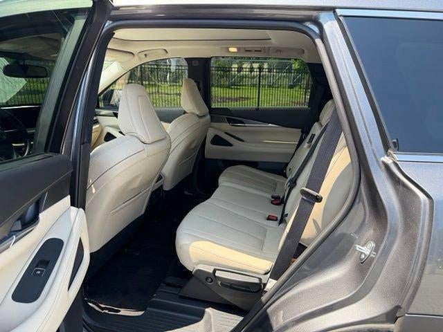 2022 INFINITI QX60 LUXE AWD