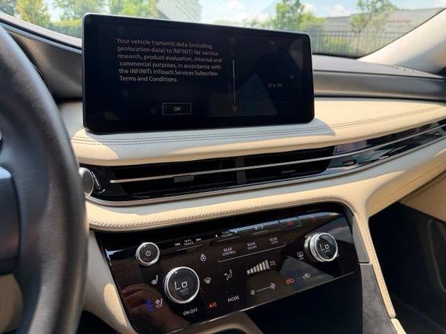 2022 INFINITI QX60 LUXE AWD