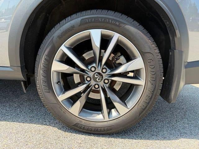 2022 INFINITI QX60 LUXE AWD