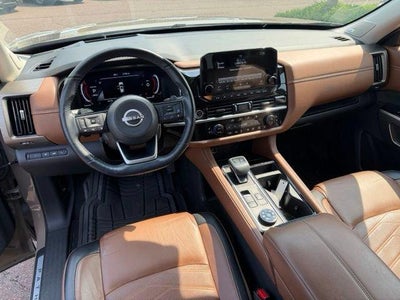 2024 Nissan Pathfinder Platinum 4WD