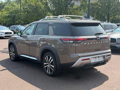 2024 Nissan Pathfinder Platinum 4WD