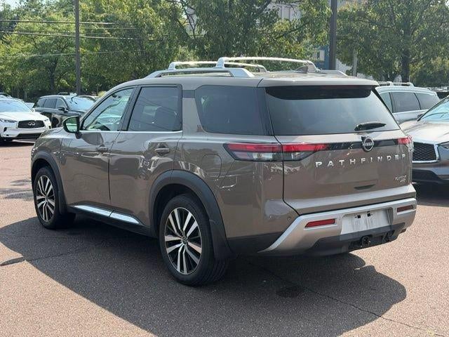 2024 Nissan Pathfinder Platinum 4WD
