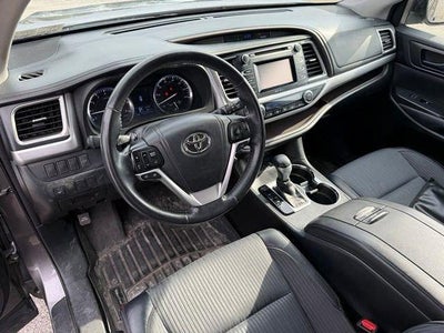 2014 Toyota Highlander AWD 4dr V6 LE (SE)