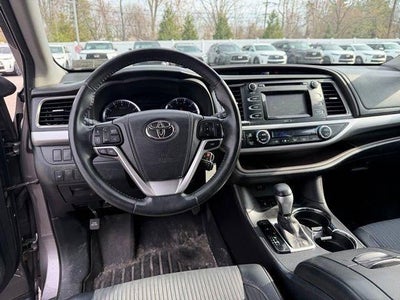 2014 Toyota Highlander AWD 4dr V6 LE (SE)