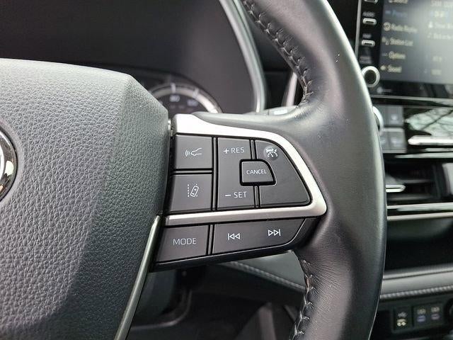2022 Toyota Highlander XLE AWD (Natl)