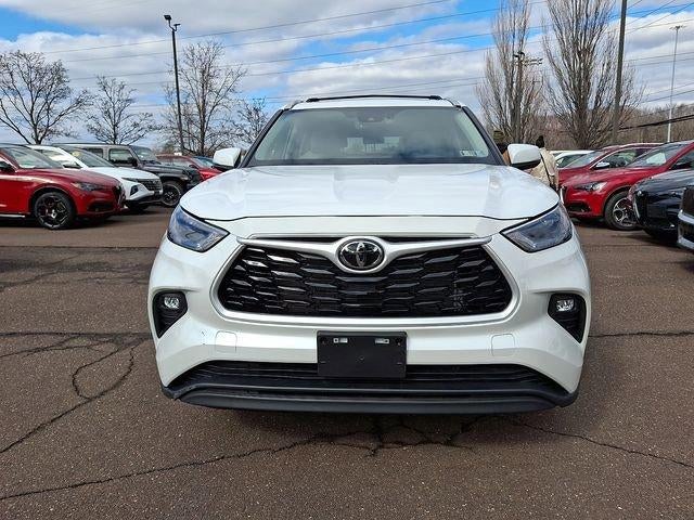 2025 Toyota Highlander XLE AWD (Natl)