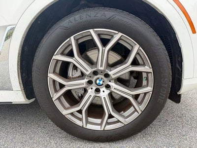 2024 BMW X7 xDrive40i Sports Activity Vehicle