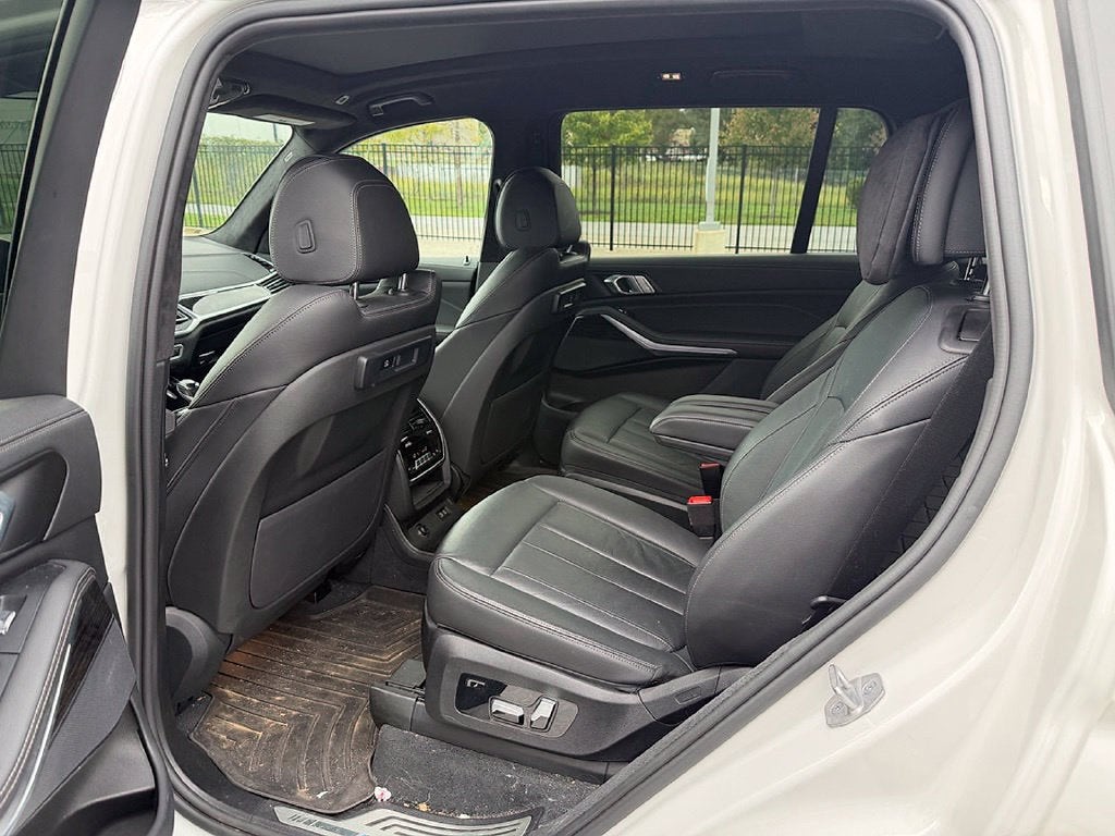 2021 BMW X7 xDrive40i Sports Activity Vehicle