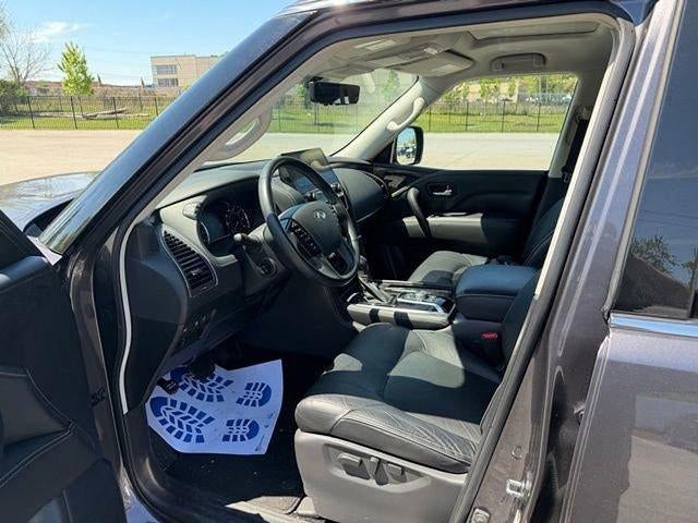 2023 INFINITI QX80 LUXE AWD
