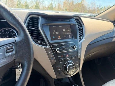 2017 Hyundai SANTA FE SE 3.3L Auto