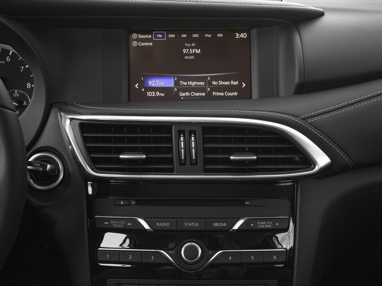 2018 INFINITI QX30 Premium AWD