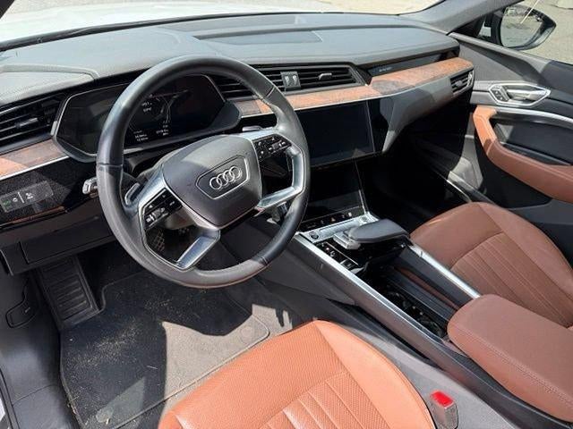 2022 Audi e-tron Premium Plus quattro