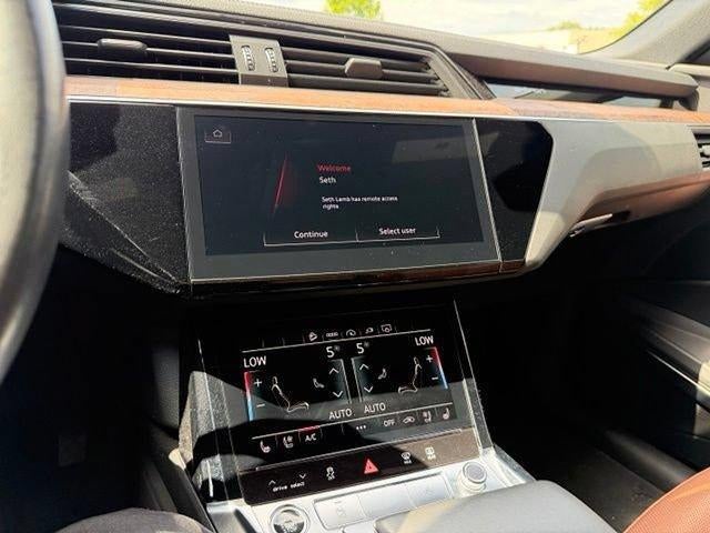 2022 Audi e-tron Premium Plus quattro