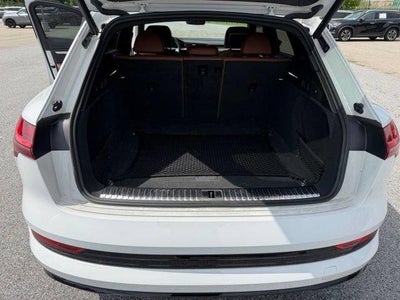 2022 Audi e-tron Premium Plus quattro